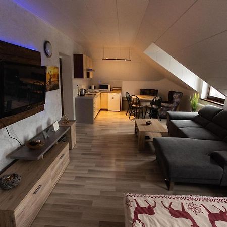 Apartment Vila Bozena - ตาตรันสกา ลอมนีจา ภายนอก รูปภาพ