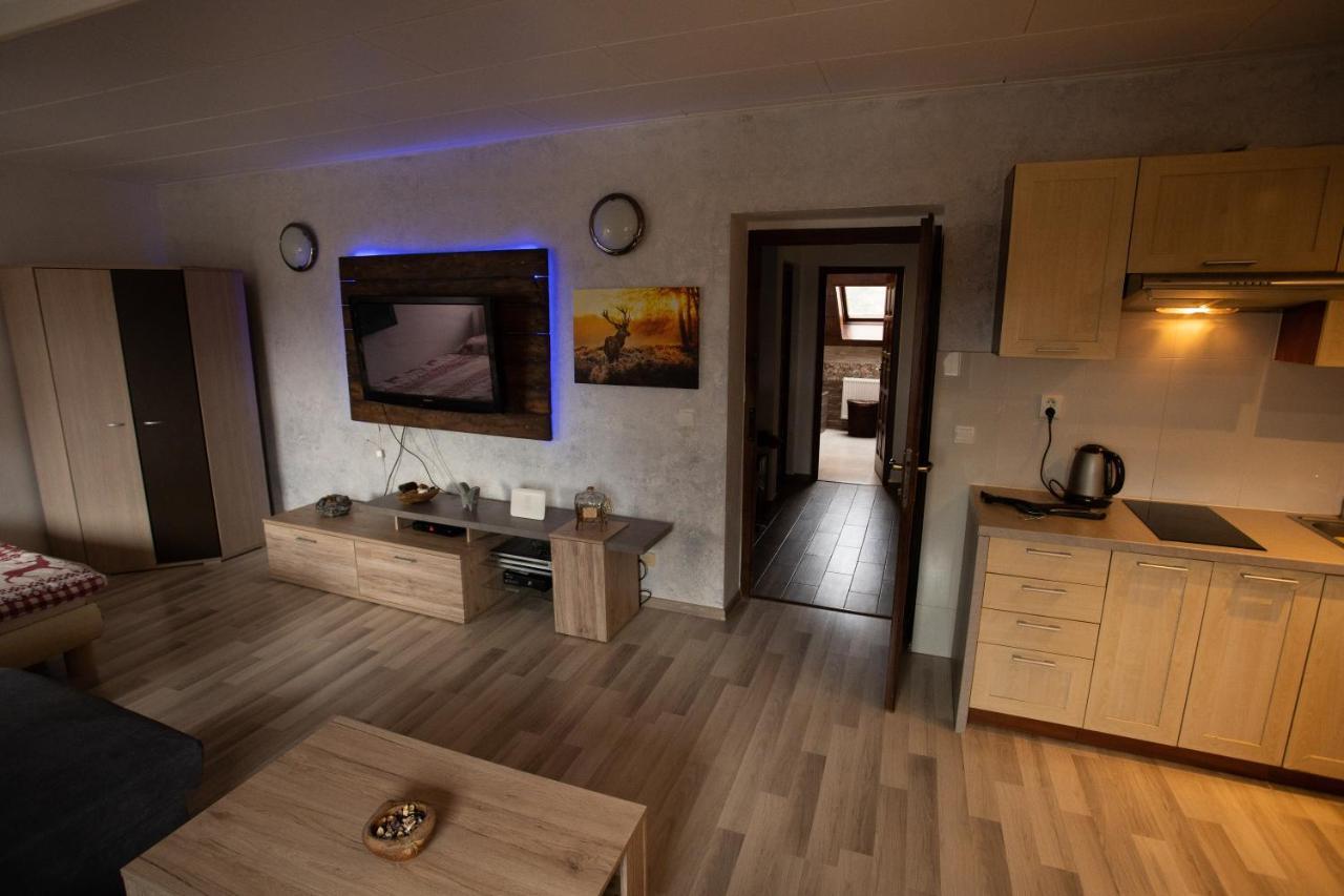 Apartment Vila Bozena - ตาตรันสกา ลอมนีจา ภายนอก รูปภาพ