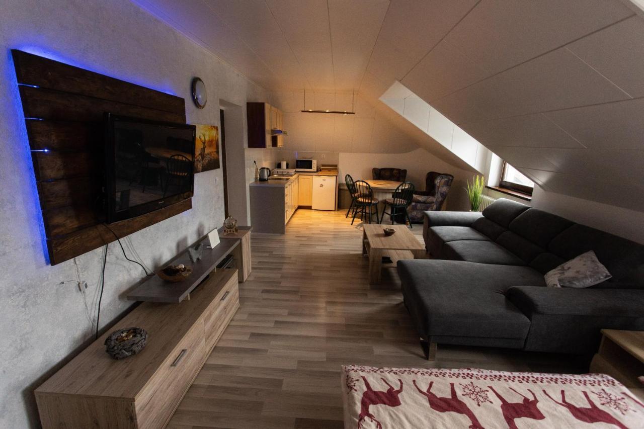 Apartment Vila Bozena - ตาตรันสกา ลอมนีจา ภายนอก รูปภาพ