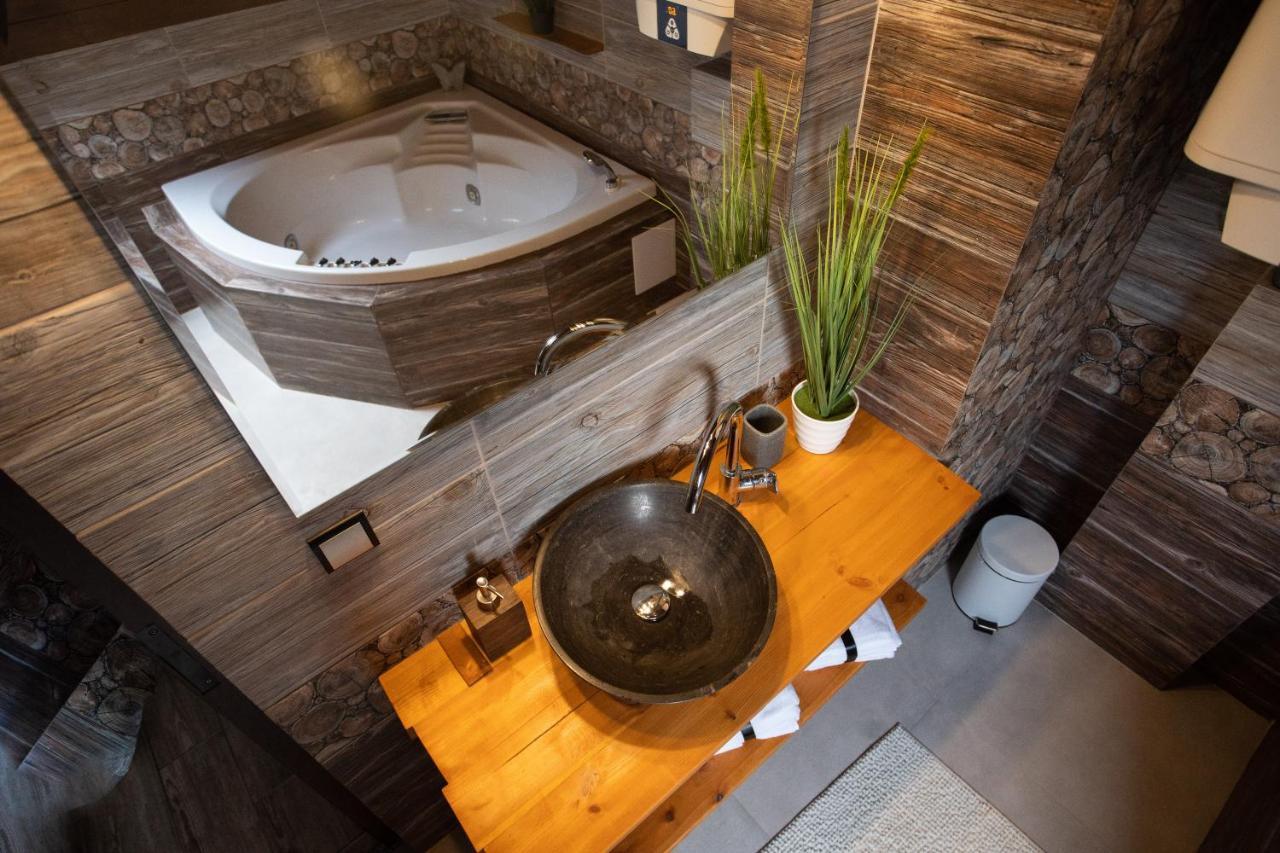 Apartment Vila Bozena - ตาตรันสกา ลอมนีจา ภายนอก รูปภาพ